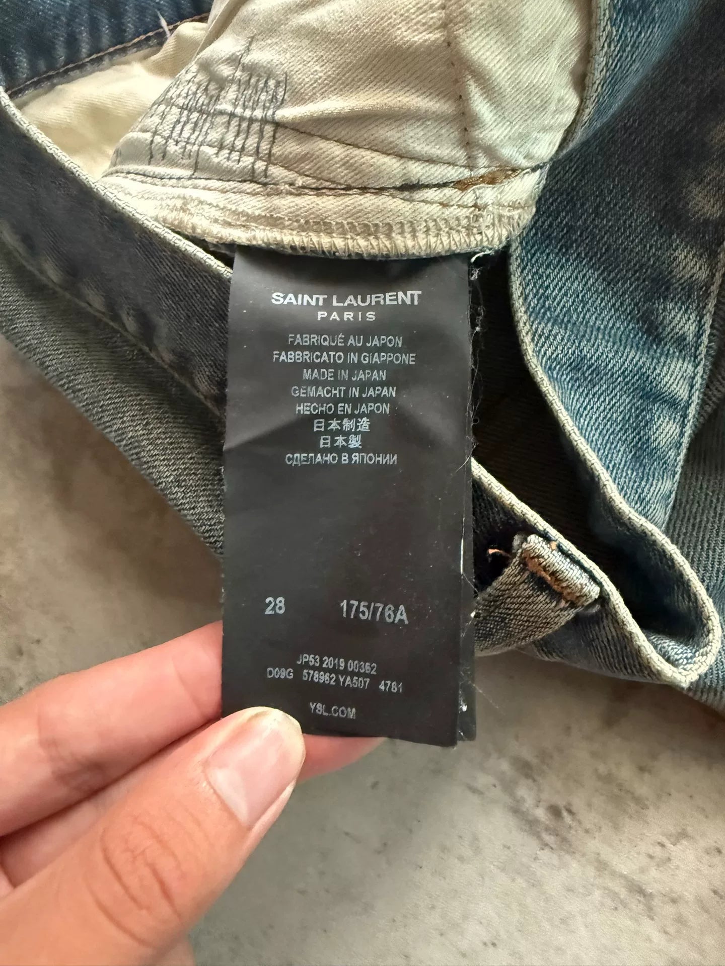 Saint Laurent 20SS D02 Blue Washed Distressed Jeans