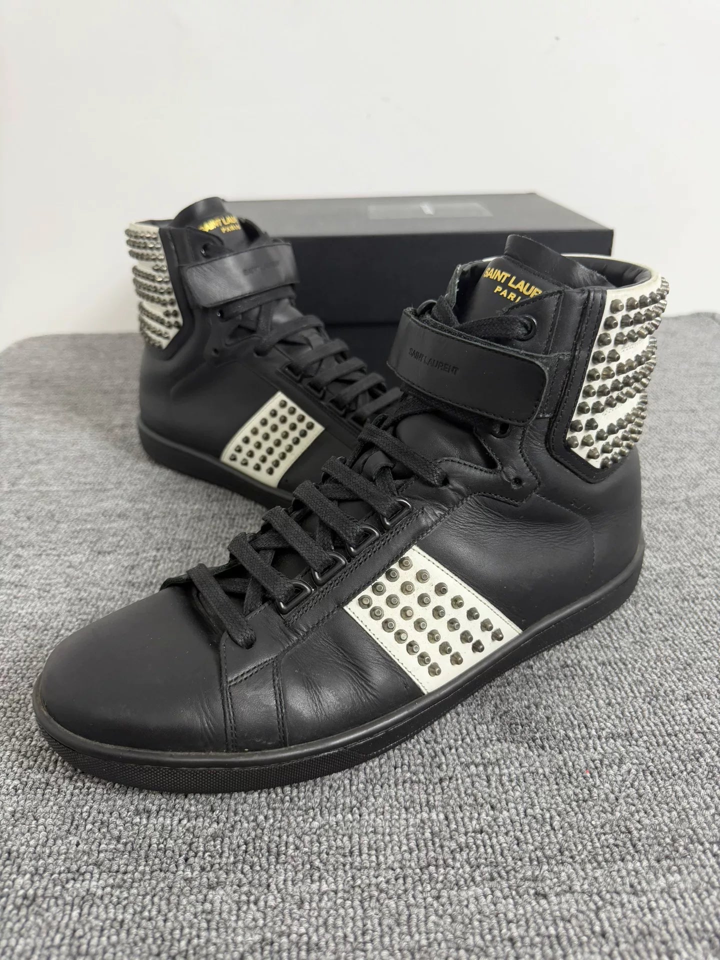 Saint Laurent Slp14fw Black White Color-Block Studded High-Top Sneakers