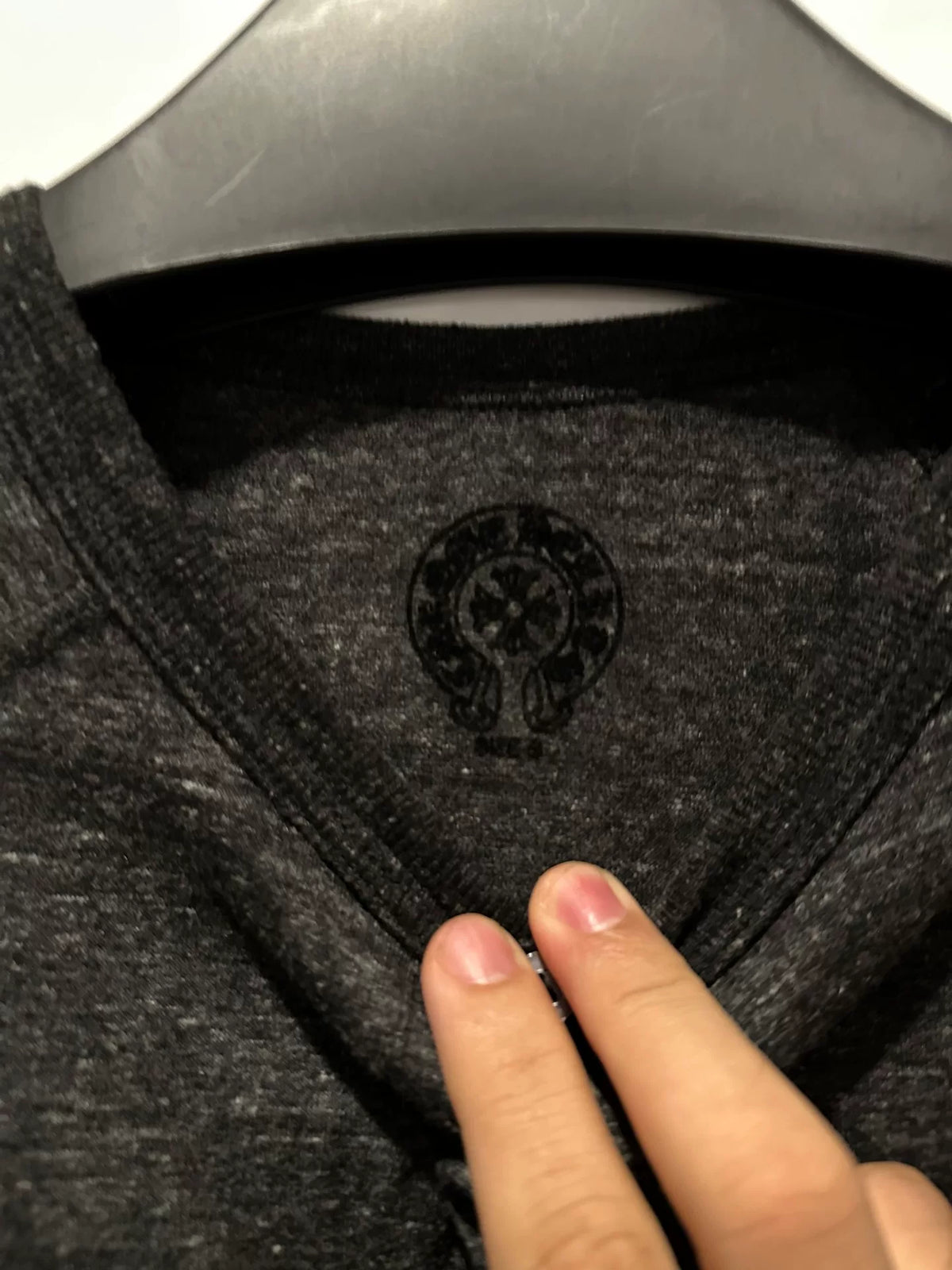 Chrome Hearts dark gray blue horseshoe cross flower henley neck three-quarter sleeve top