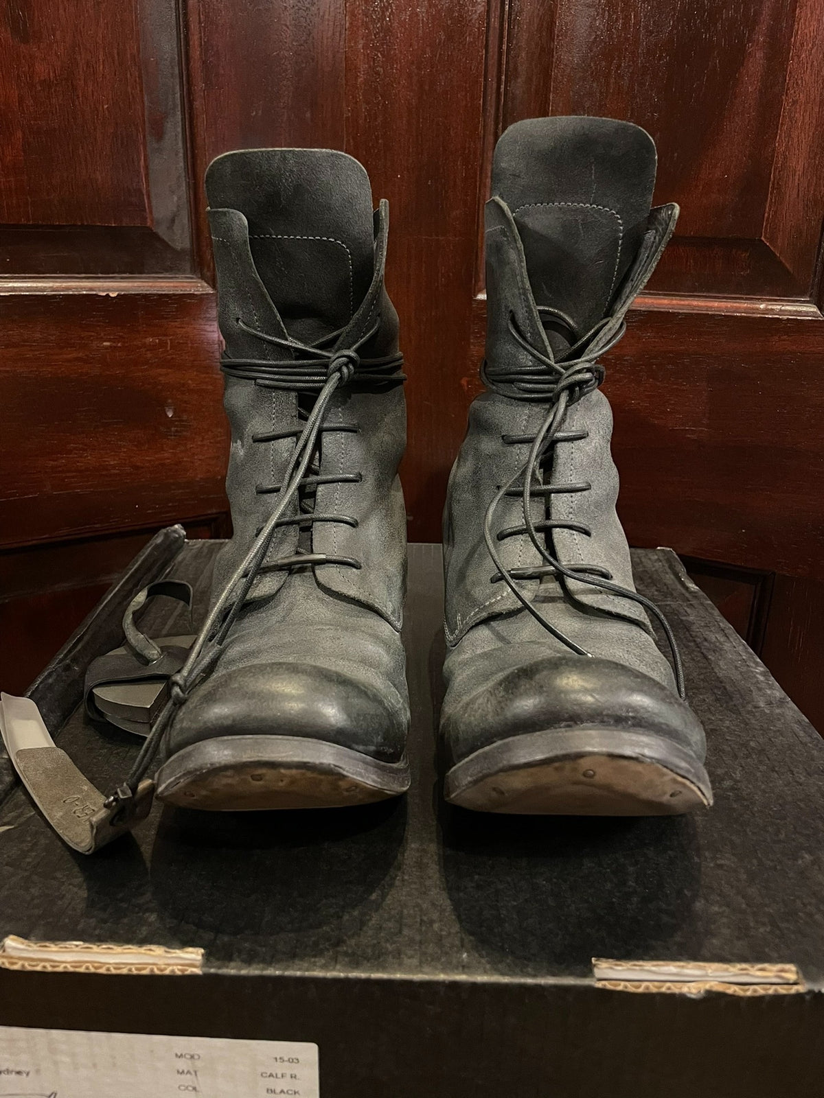 Layer-0 3.0 H 20 B Black Calf Reverse Laced up Blake Boots