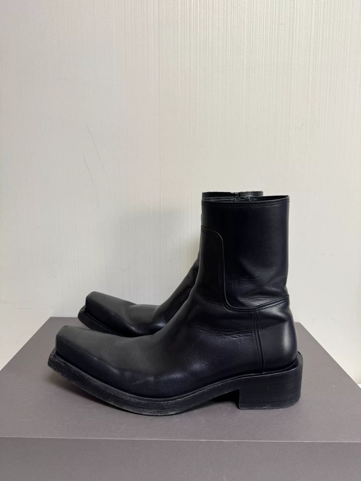Balenciaga Santiago Square-Toe Chelsea Boots