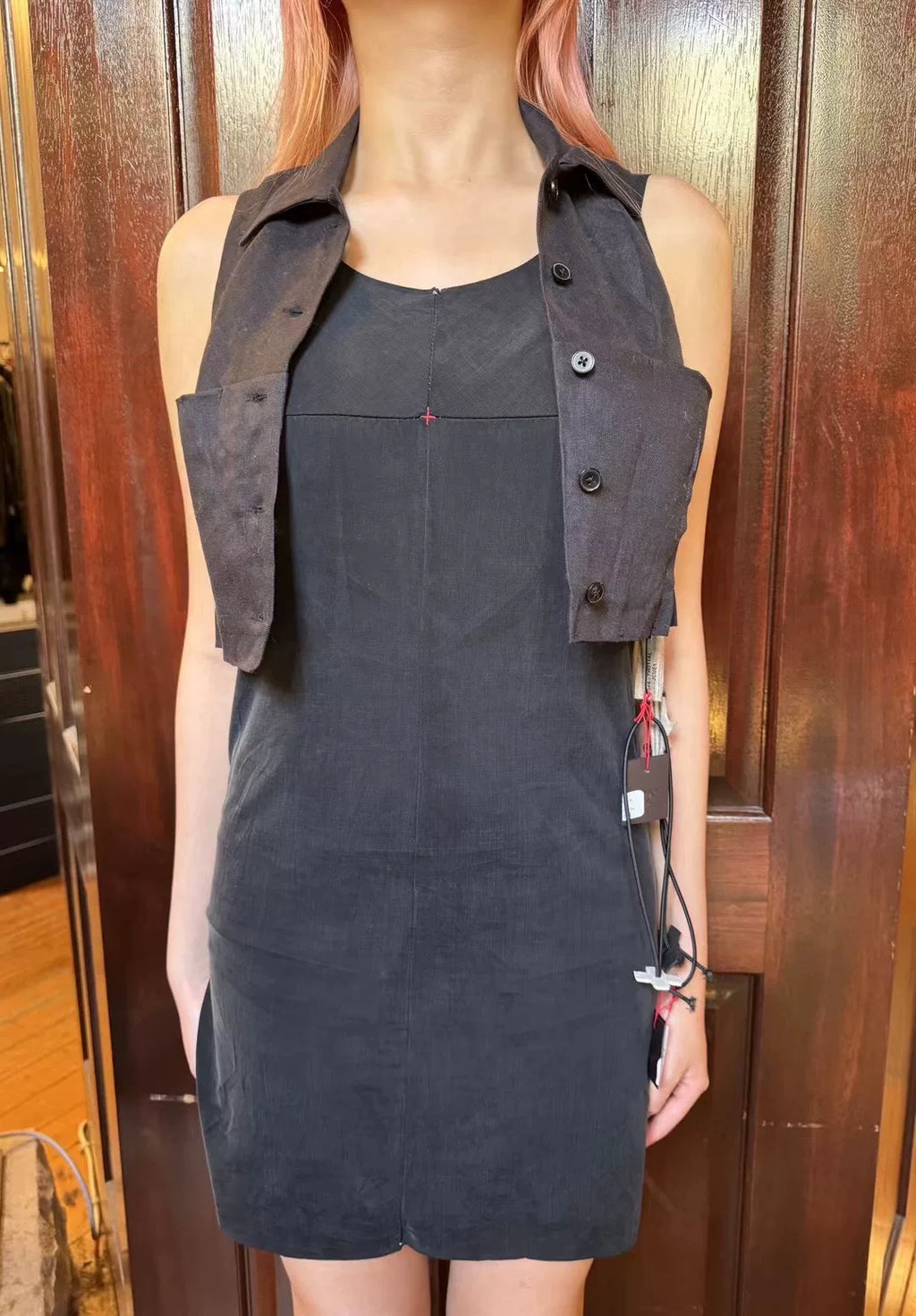 M.A+ SS24 Black Sleeveless Pleated Cropped Linen Shirt