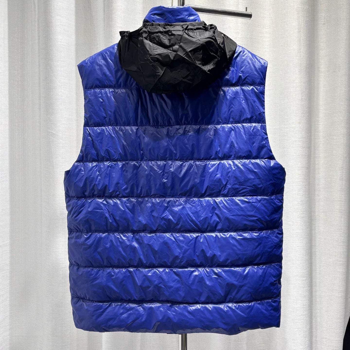 Prada Down Jacket Sleeveless Metallic Triangle Logo Stand Collar Navy Vest