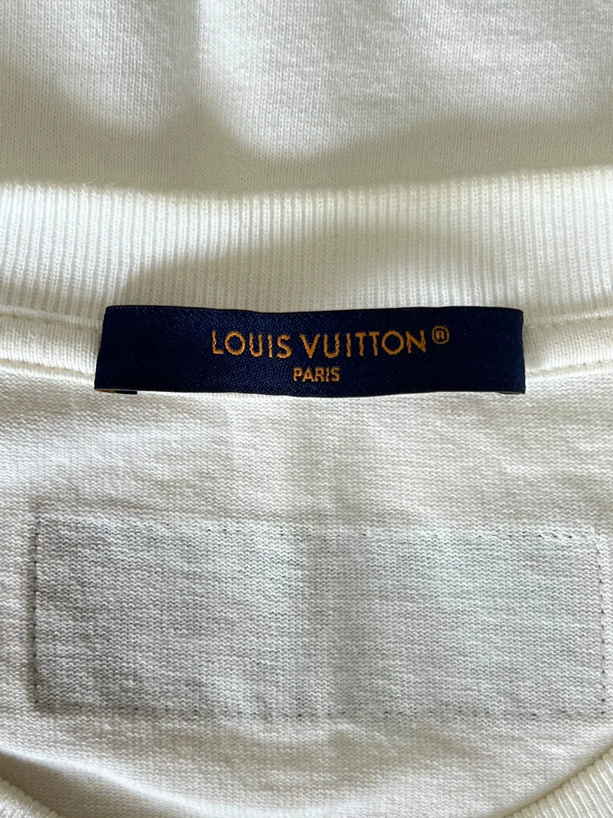 Louis Vuitton Men's T-Shirt Size