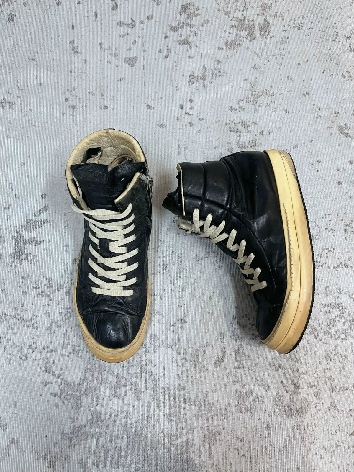 RICK OWENS GEOBASKET SNEAKER Black & White