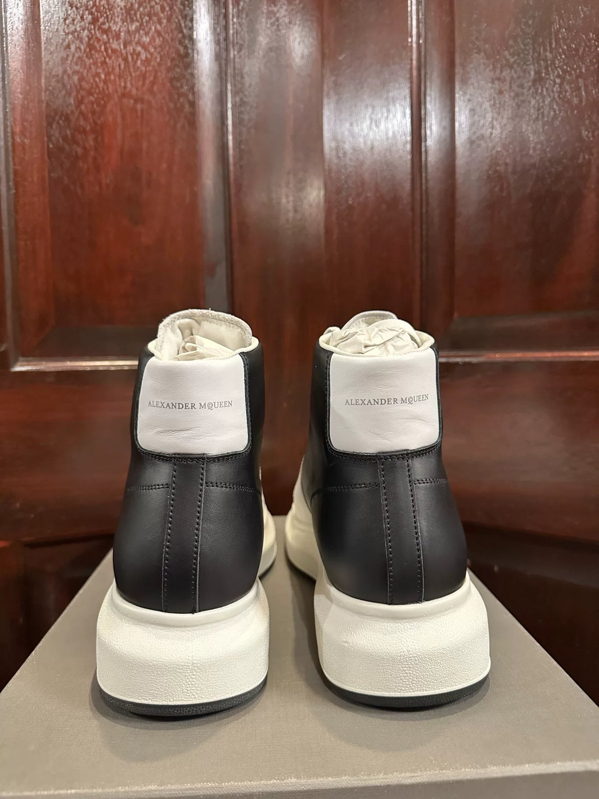 Alexander McQueen Black Heel Low-Top White Sneakers
