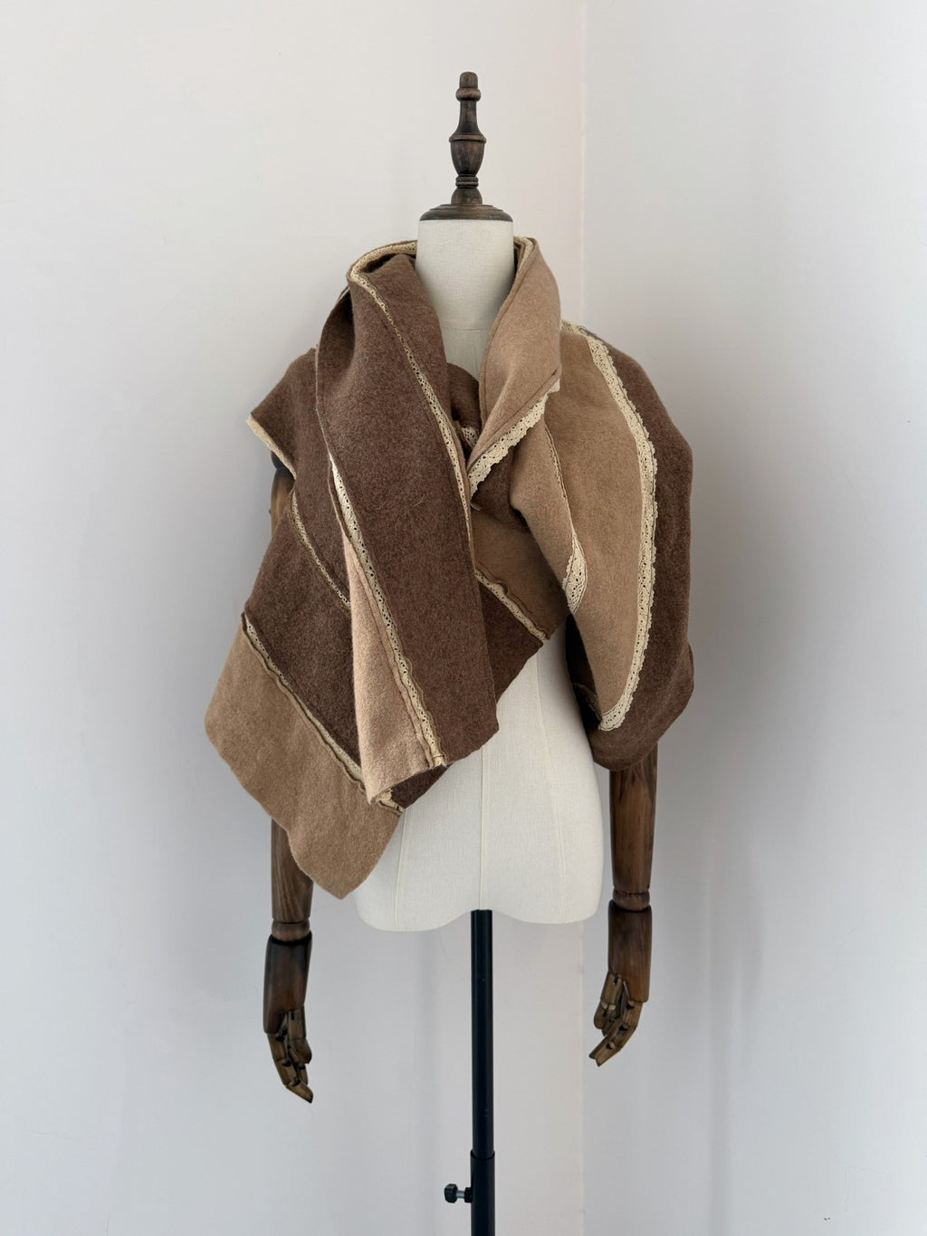 Comme Des Garcons Rei Kawakubo 2005 Tricot line deformed cape top