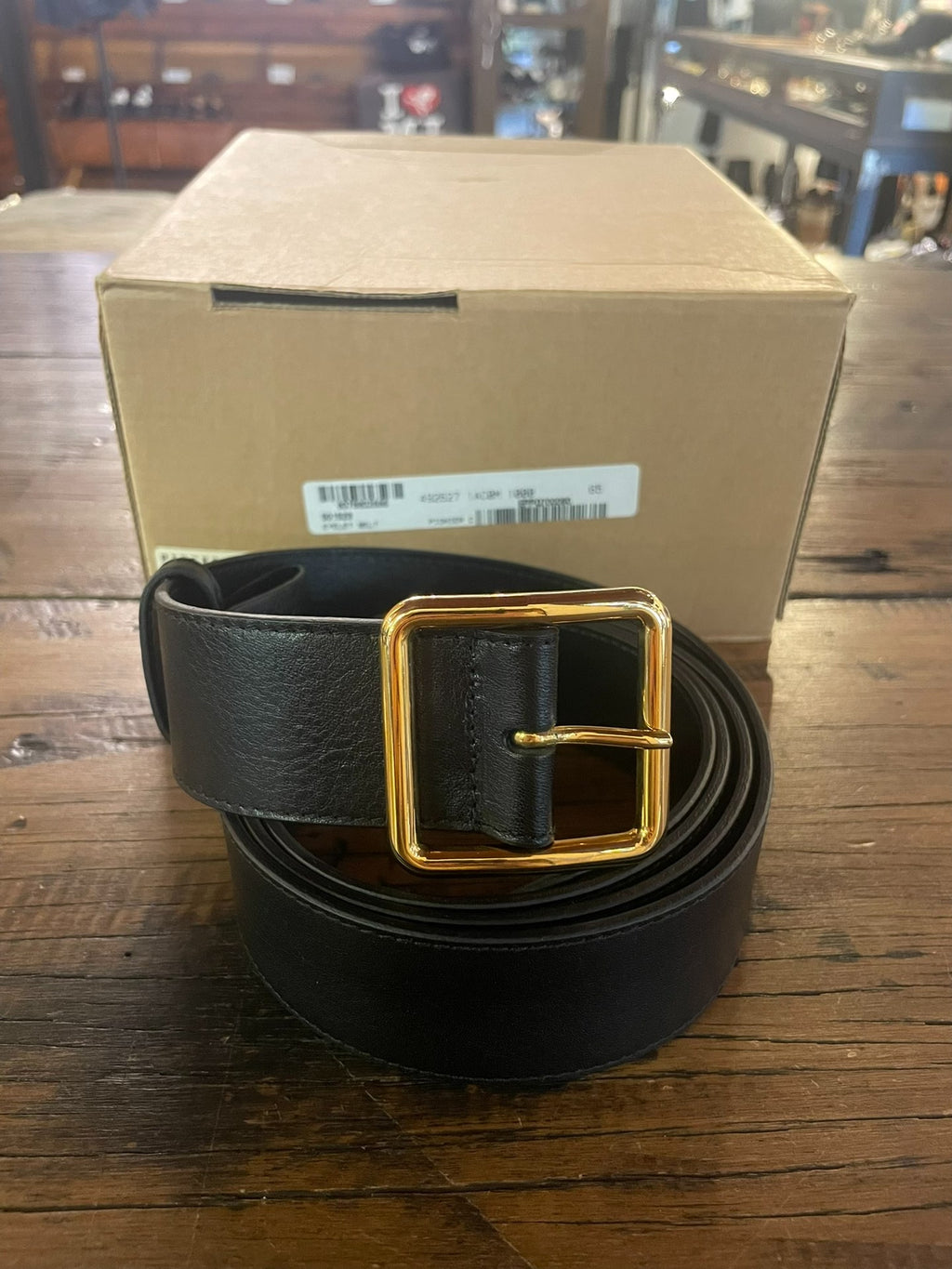 Alexander McQueen AW17 Black Gold Buckle Eyelet Leather Belt