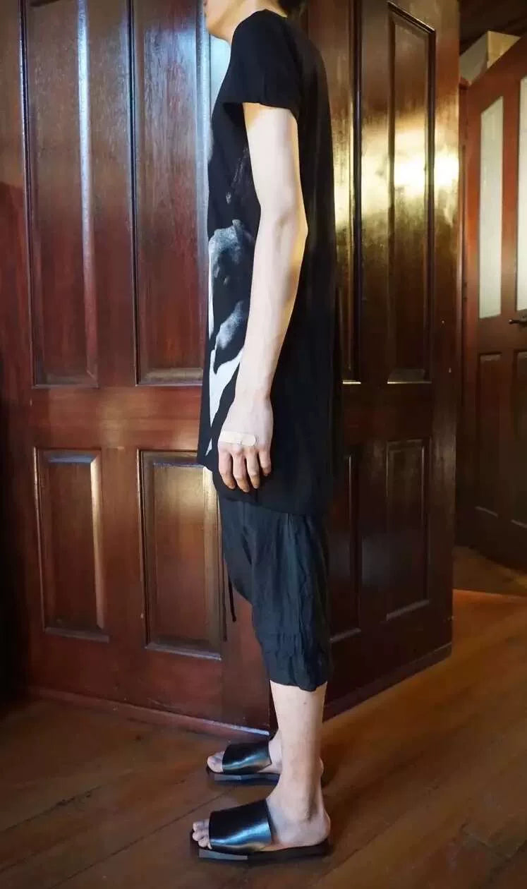 Julius SS16 Black Male Model Print Silk Cotton Short Sleeve Top