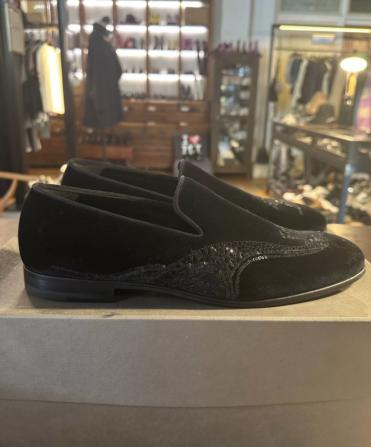 Alexander McQueen FW17 Black Sequin Peacock Embroidered Velvet Loafers