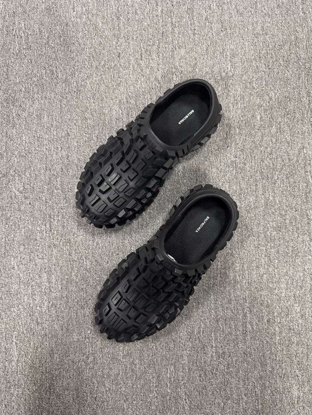 Balenciaga DEFENDER Black Tire Sandals