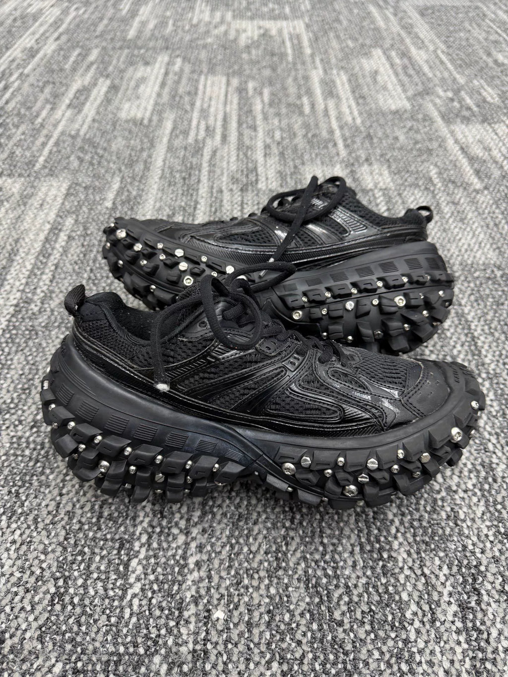 Balenciaga Bouncer Screw Bolt Tire