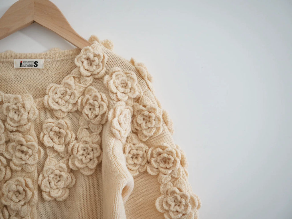 Issey Miyake 80s 3d Rose Cream Knit Sweater - Devines