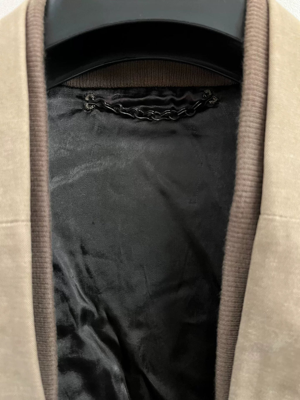 Julius_7 Short Cropped Asymmetric Cape Jacket