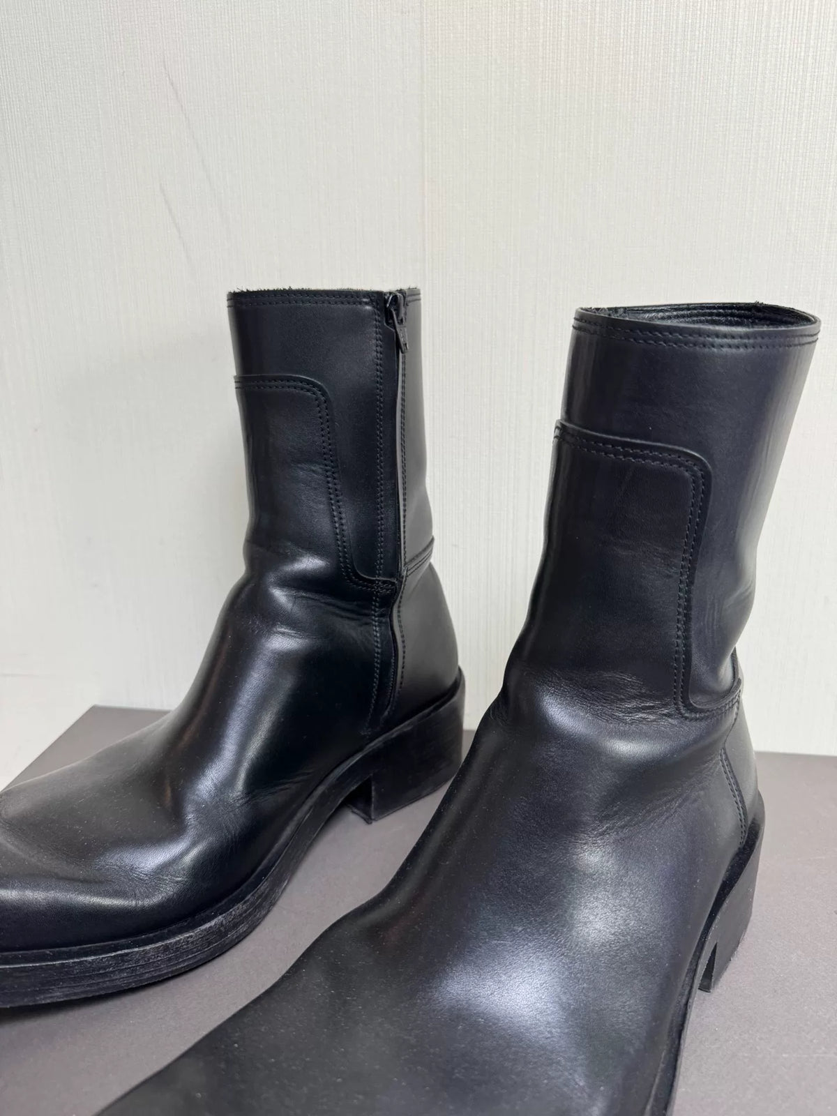 Balenciaga Santiago Square-Toe Chelsea Boots