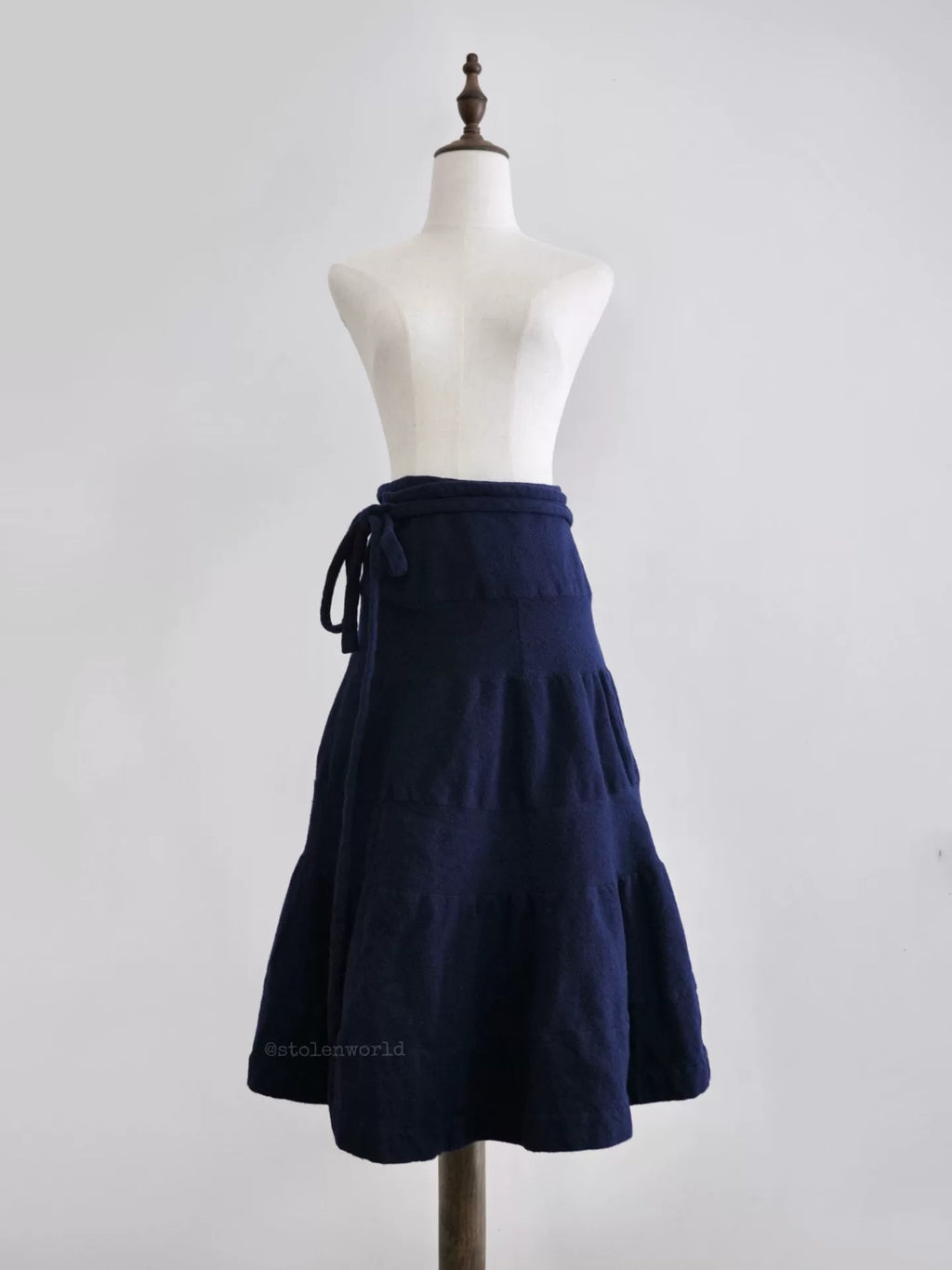 Comme Des Garcons Shrunken Tie-Detail Tiered Navy Skirt - Devines