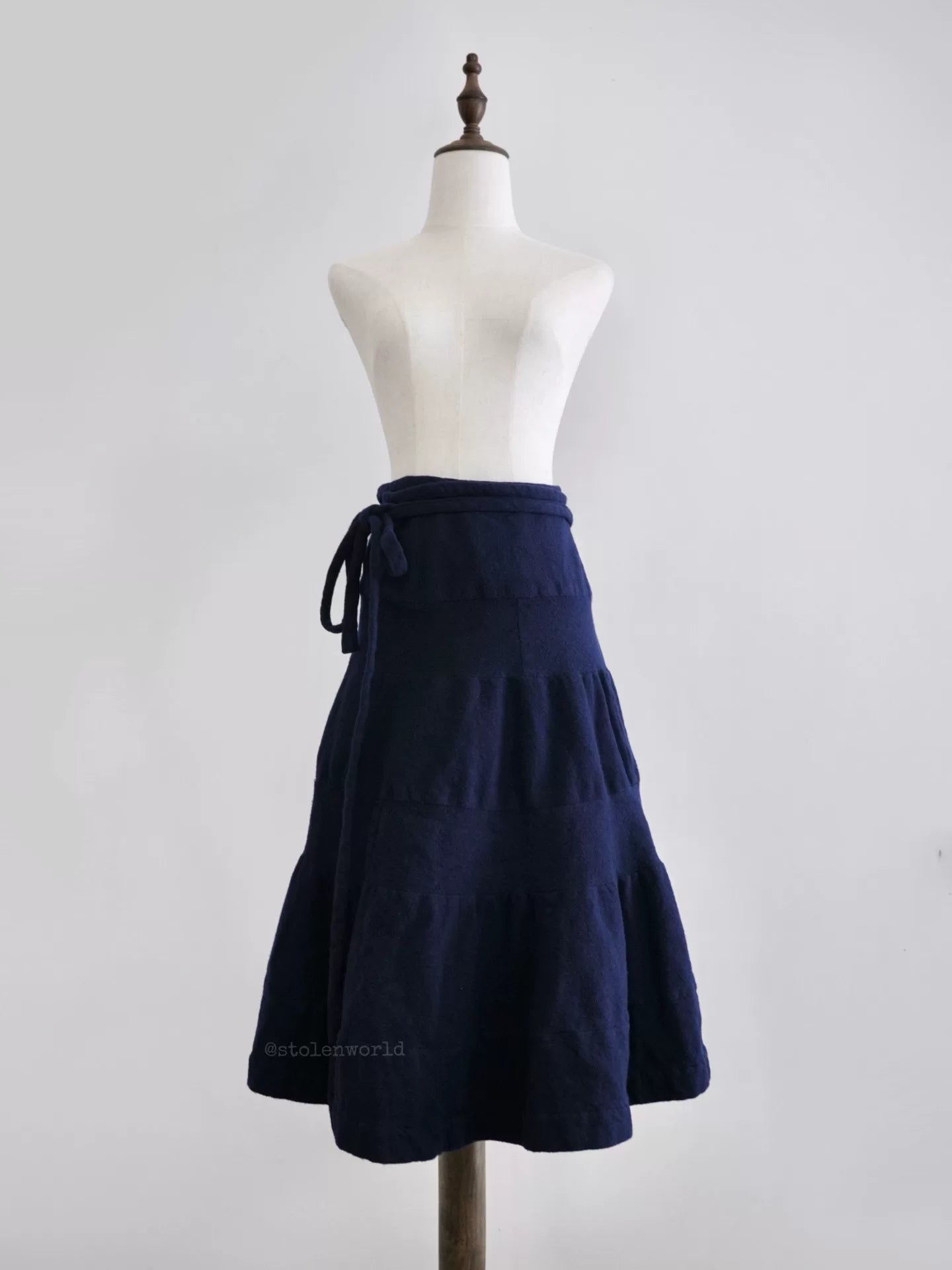 Comme Des Garcons Shrunken Tie-Detail Tiered Navy Skirt - Devines