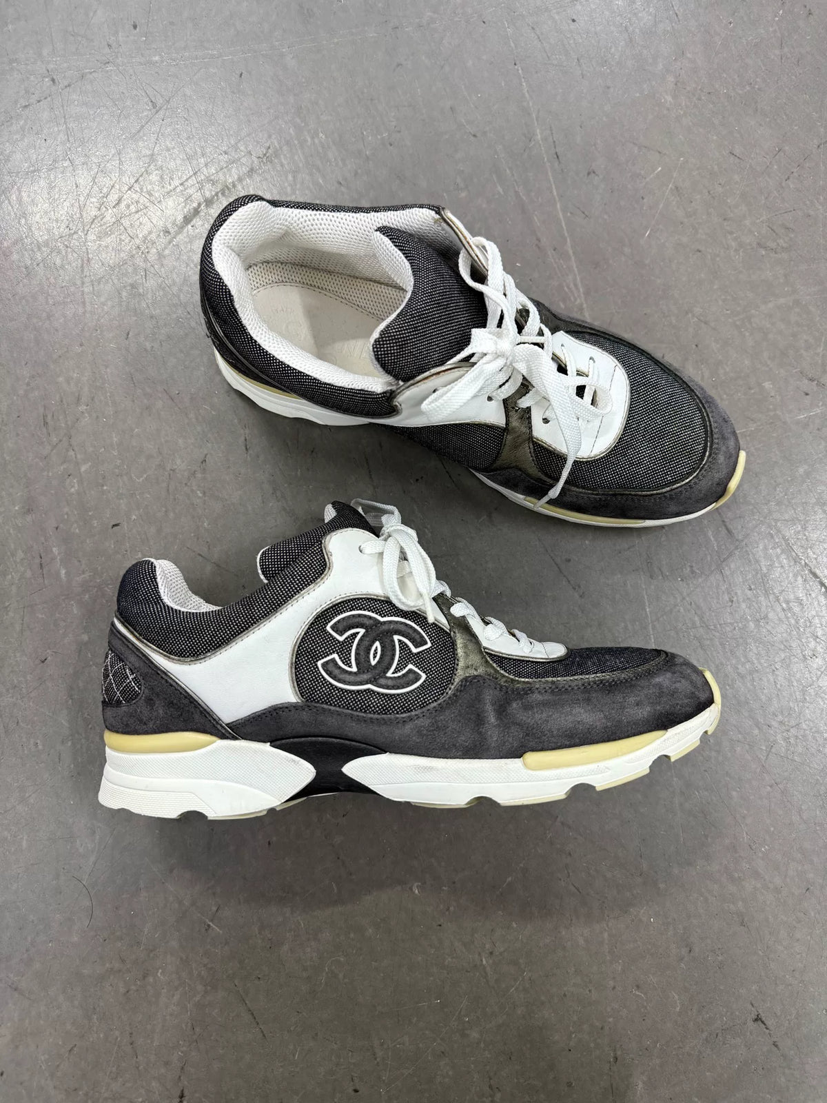 Chanel CC logo Black Sneakers