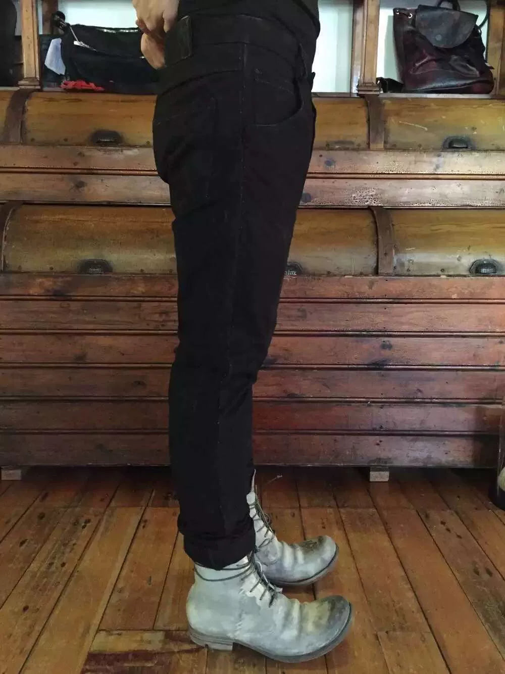 layer-0 Black Canvas 5p Distressed Cotton Trousers