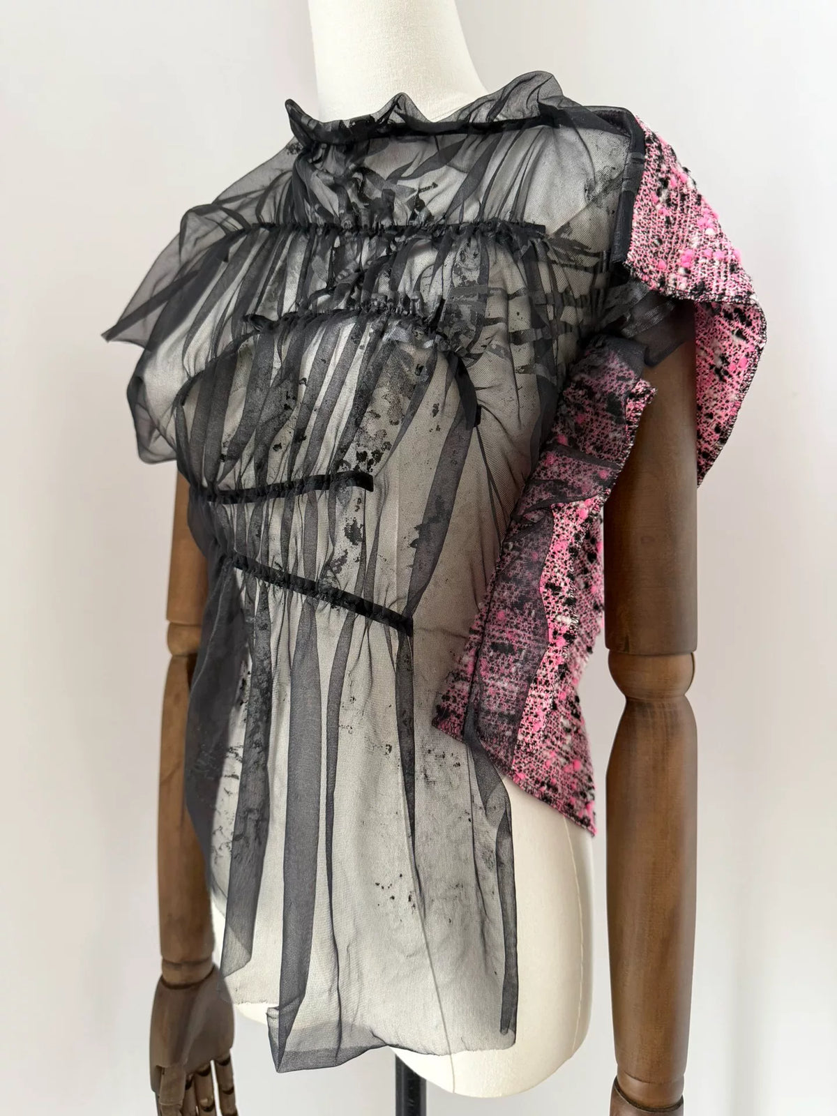 Comme Des Garcons Rei Kawakubo 2013 Tricot line asymmetric yarn-spliced top