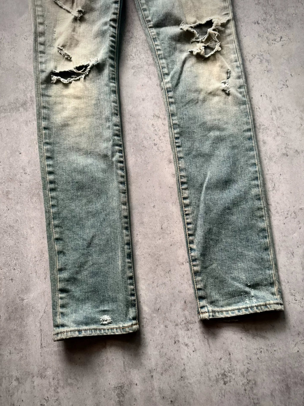 Saint Laurent Paris 18AW D02 Blue Washed Distressed Denim Jeans