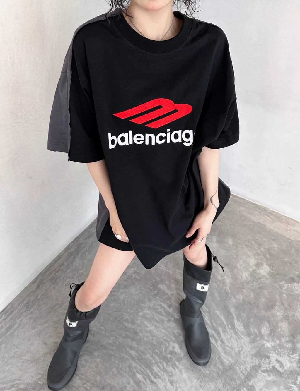 Balenciaga Tape-Panel 3B Racing Logo Short-Sleeve T-Shirt