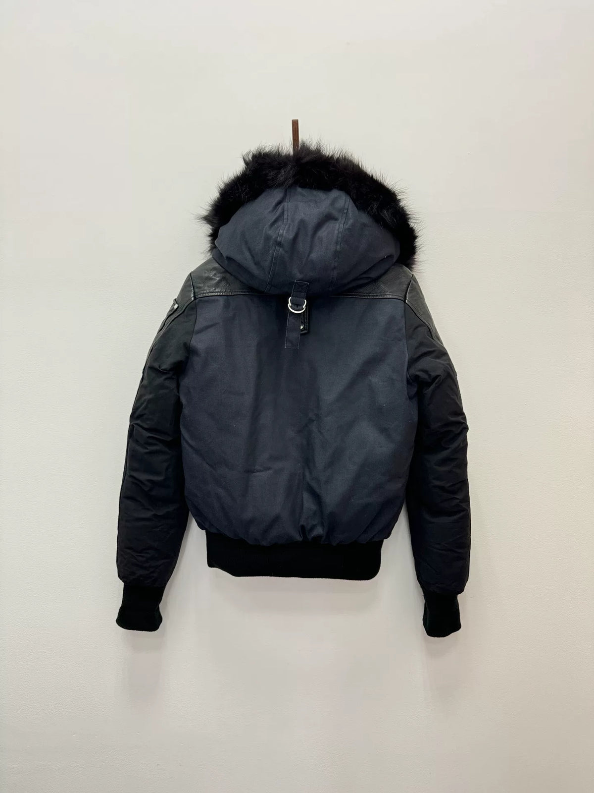 Moose Knuckles Original Blue Black Debbie Detachable Sleeve Down Jacket