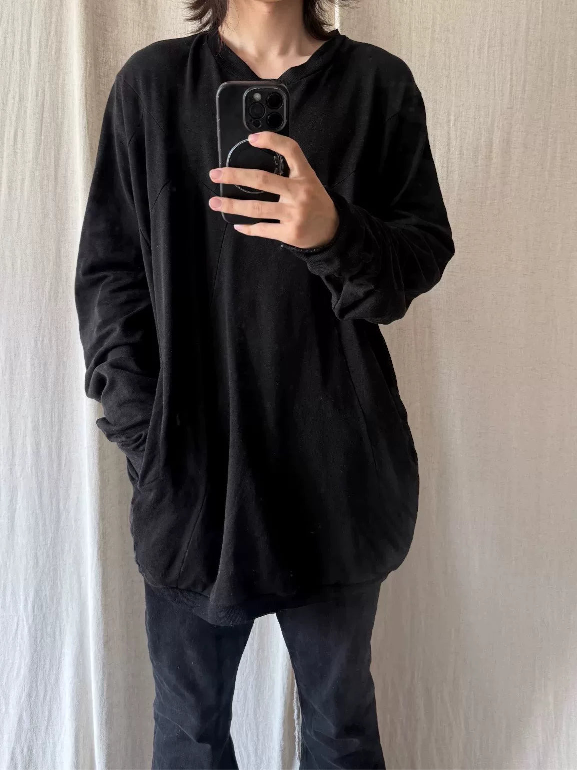 Julius 14SS Split-Collar Long Sleeve Top