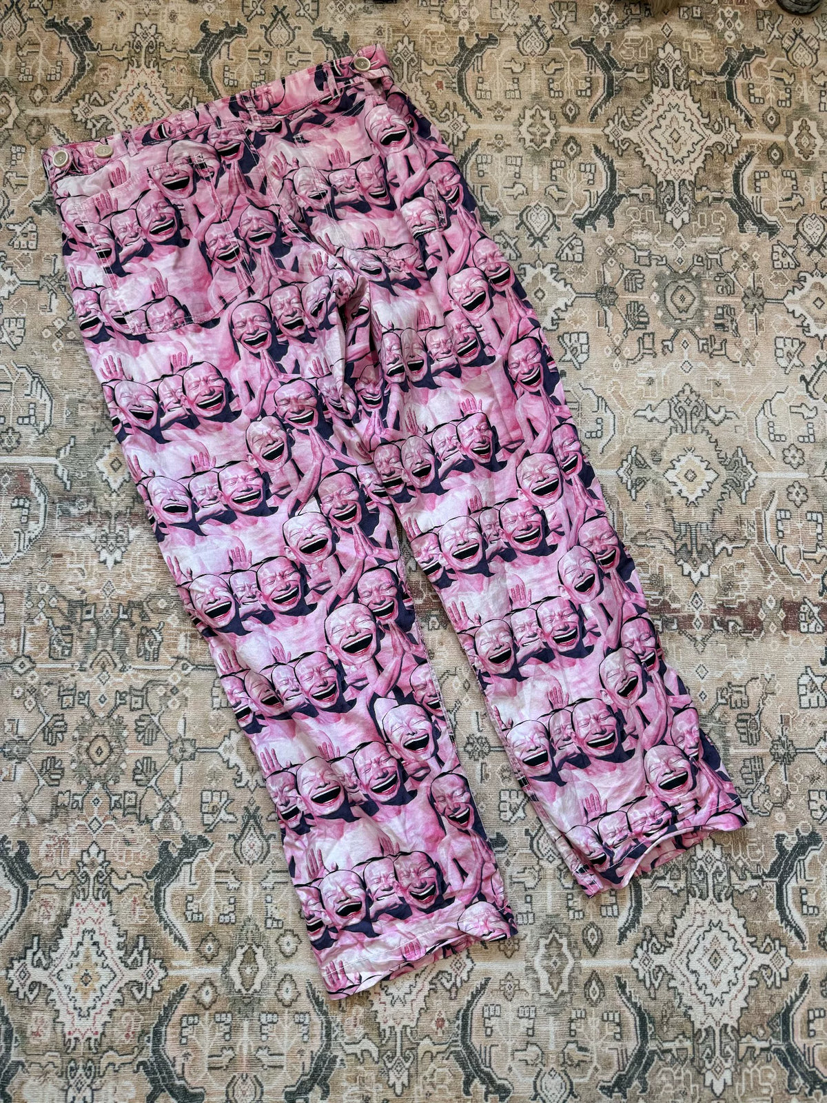 Comme des Garcons 21SS Yue Minjun pink long pants