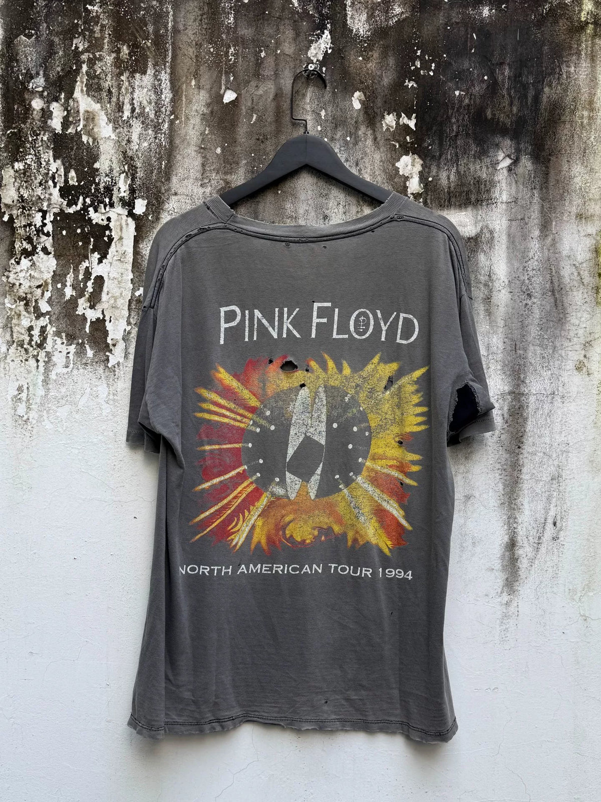 Pink Floyd 1994 Distressed T Shirt