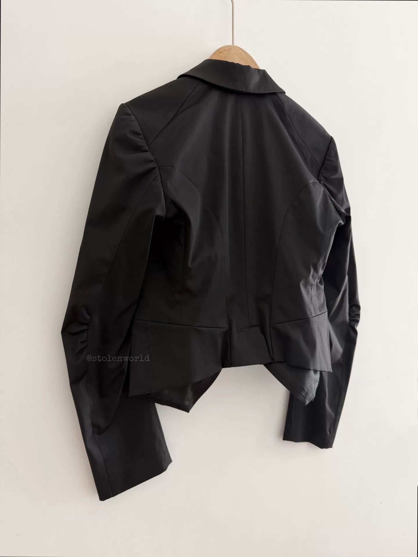 Comme Des Garcons Bent Sleeve Suit Jacket - Devines