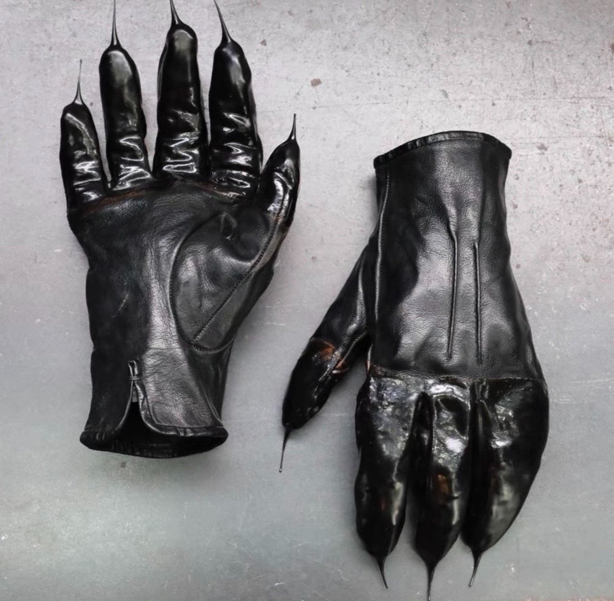 Carol Christian Poell AM/2459 Resin-Dipped Gloves