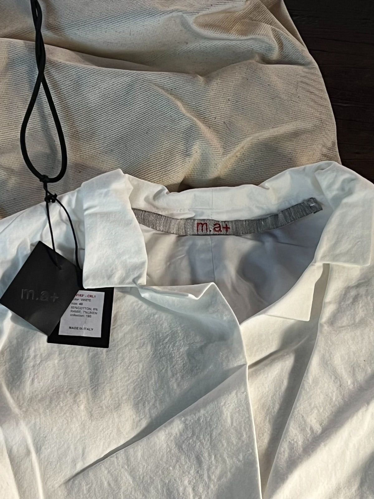 M.A+ SS19 White Three Planet Silver Buttons Cotton Linen Coat