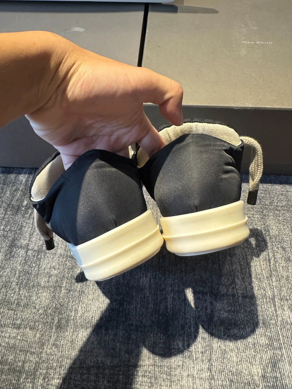 Rick Owens Thick-Lace Low-Top Sneakers