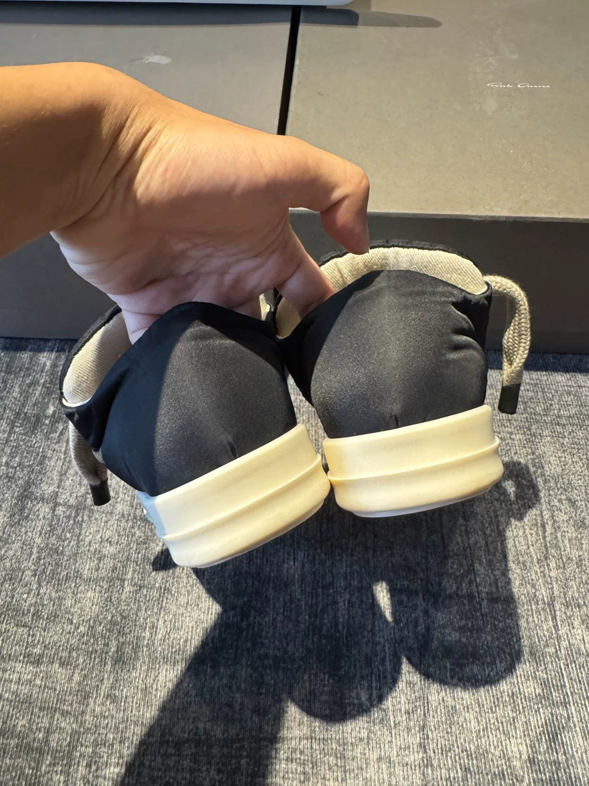 Rick Owens Thick-Lace Low-Top Sneakers