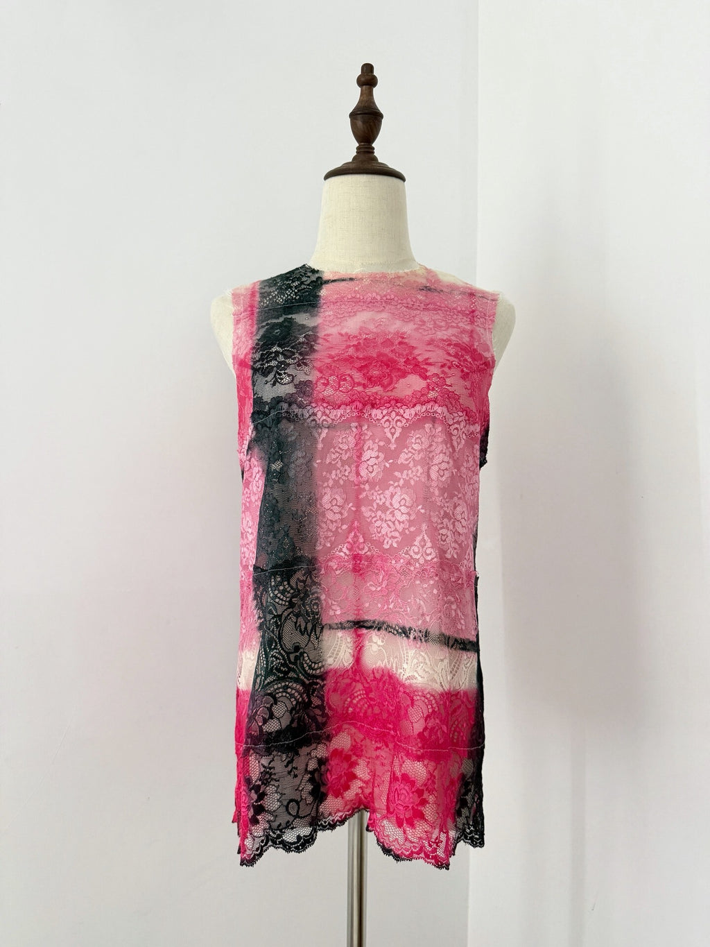 Comme Des Garcons 10SS Sleeveless Lace Top - Devines