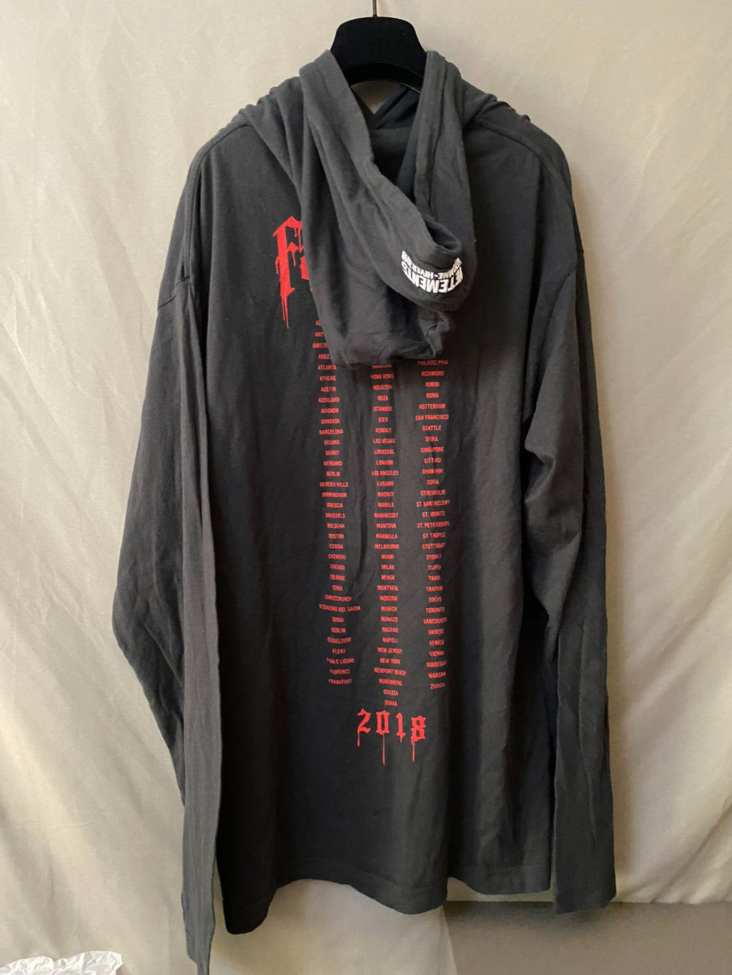 Vetements 18SS Blood-Drop Sanskrit Sweatshirt