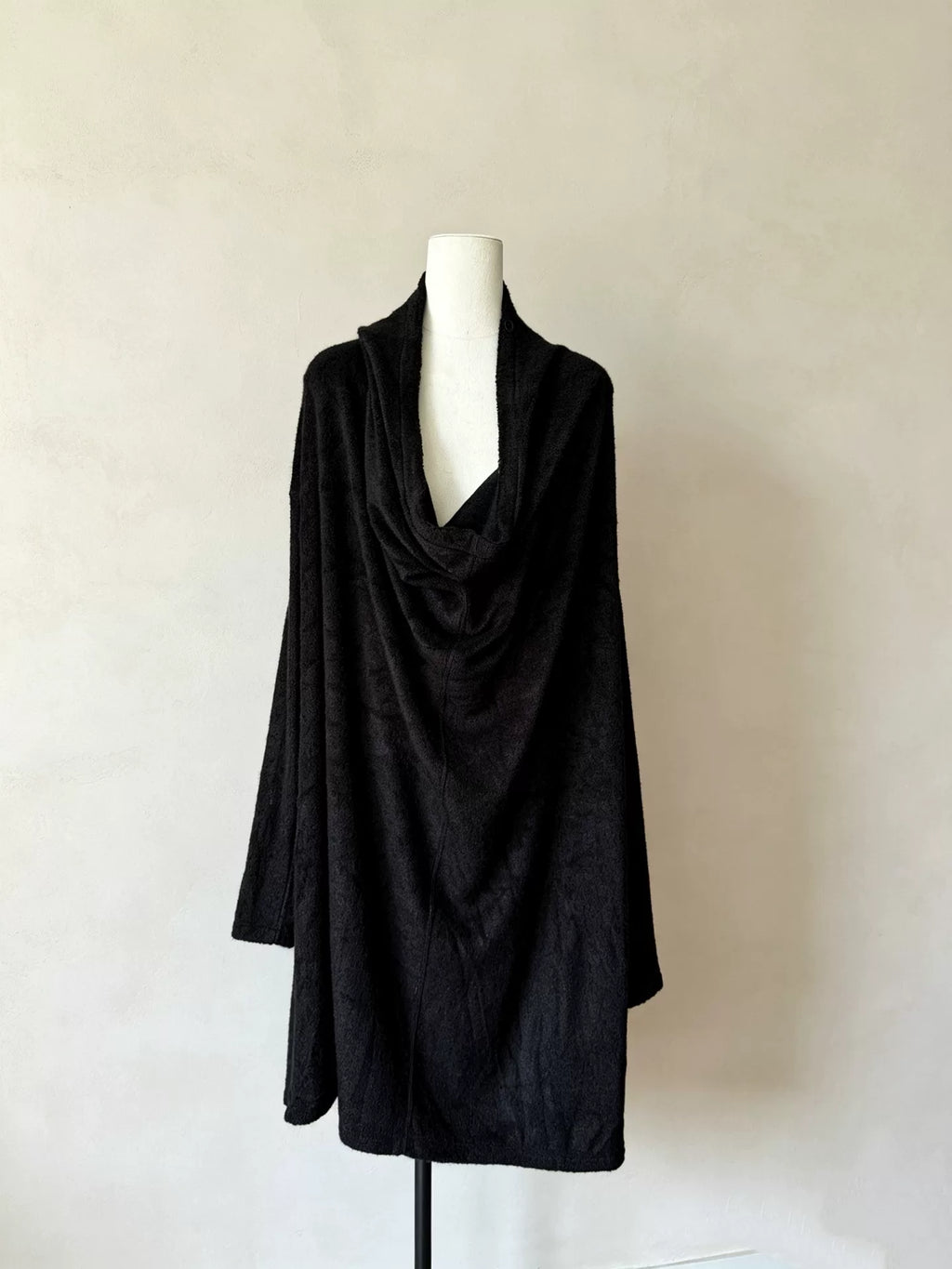 Julius 2024 Black Ruched Long Knit Coat
