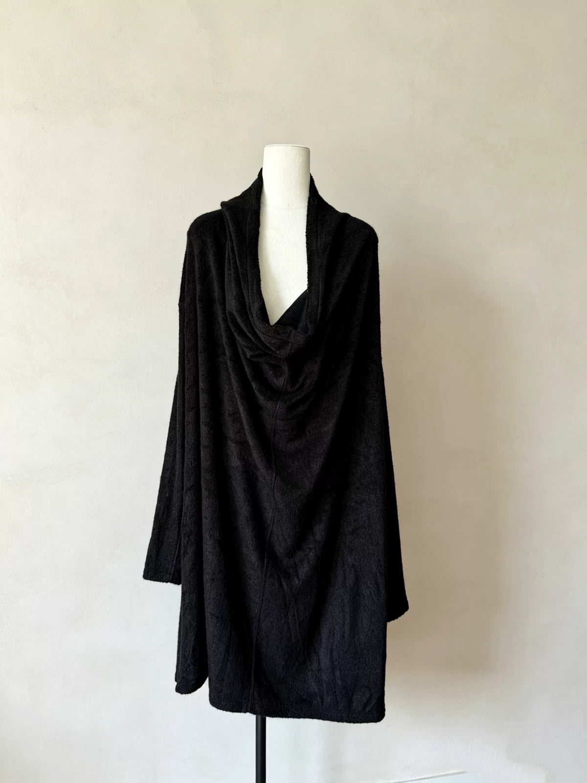 Julius 2024 Black Ruched Long Knit Coat