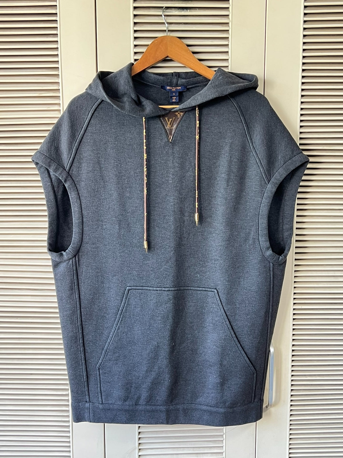 Louis Vuitton LV sleeveless hooded sweatshirt gray