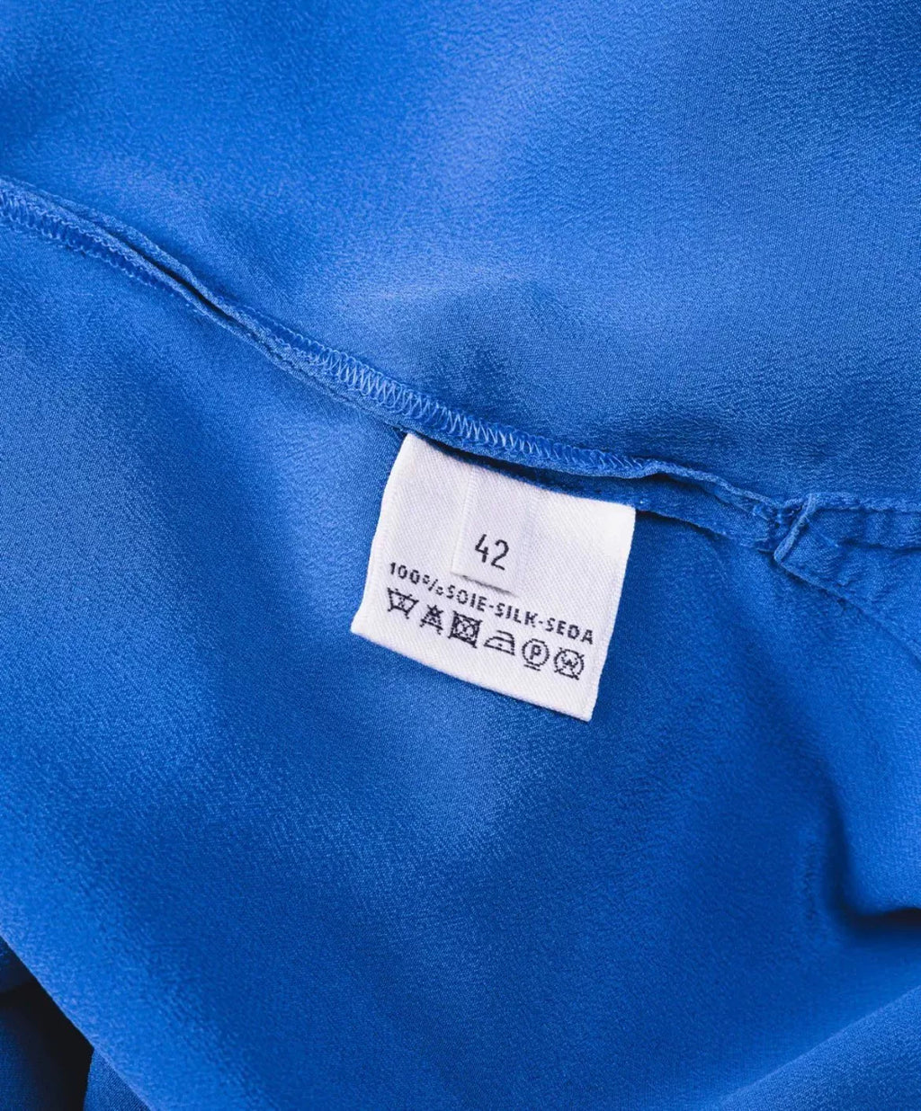 HERMES Silk V-Neck Sleeveless Shirt