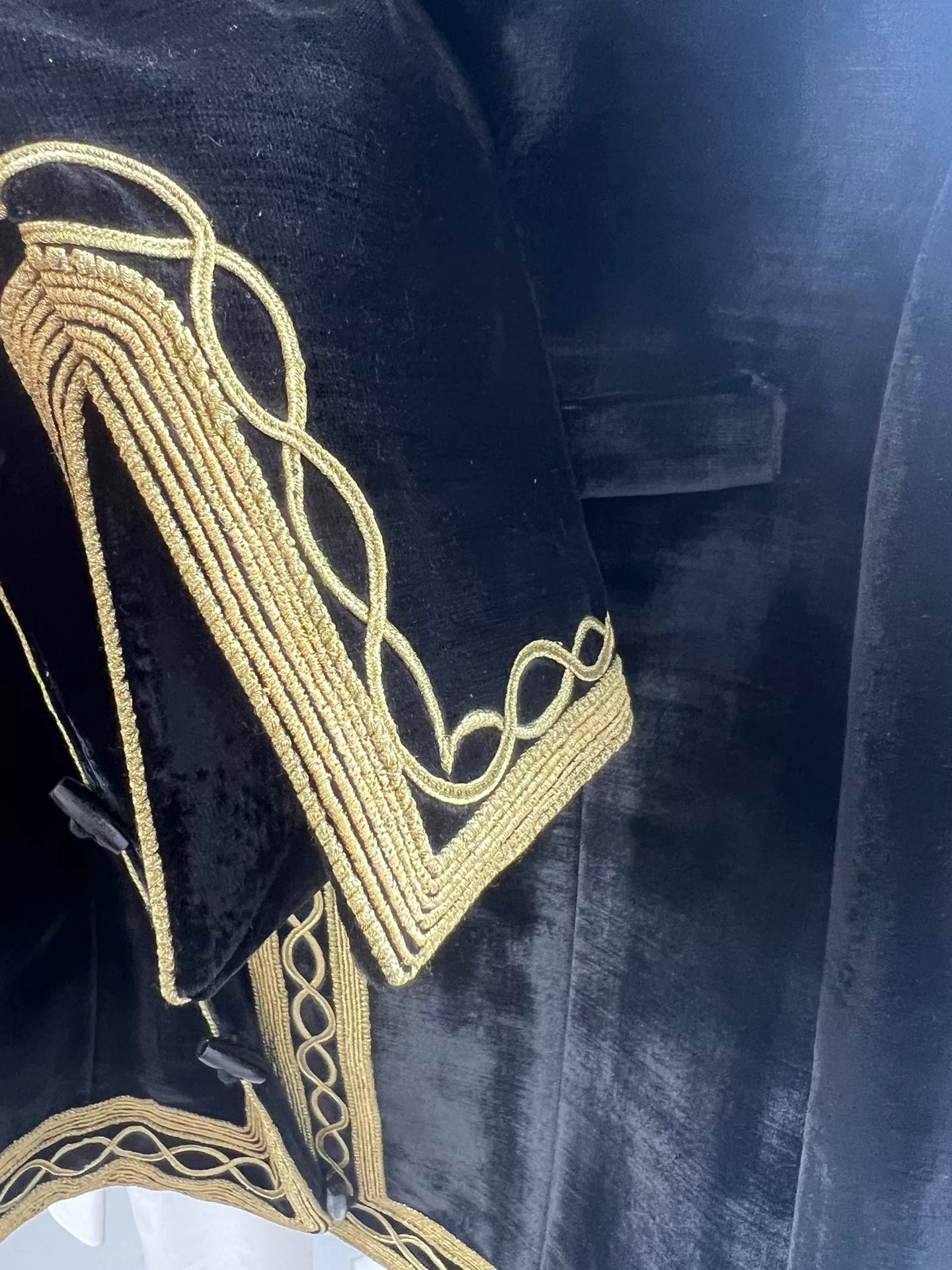Saint Laurent 18FW Black Velvet Gold Embroidered Court Hooded Jacket