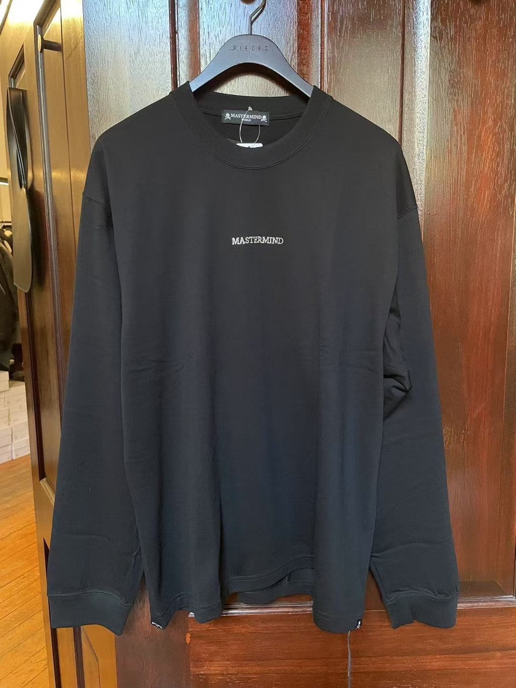 Mastermind World FW25 DAYDREAM Black Swarovski Crystal Skull Loopwheel Cotton Long Sleeve Tee