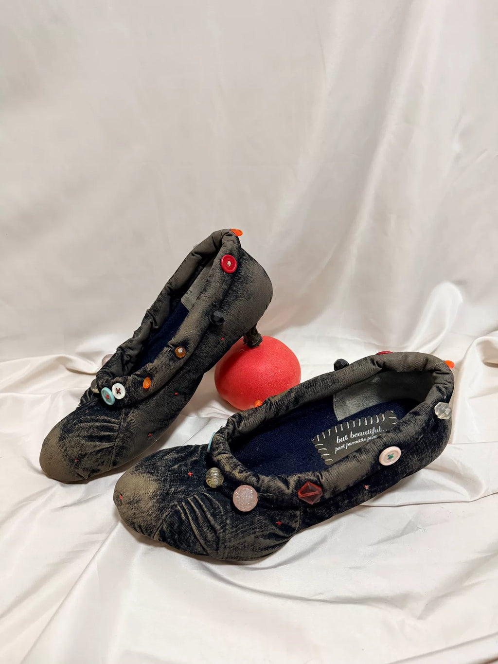 Undercover but beautiful 2005 Takahashi Jun hand-sewn high heels