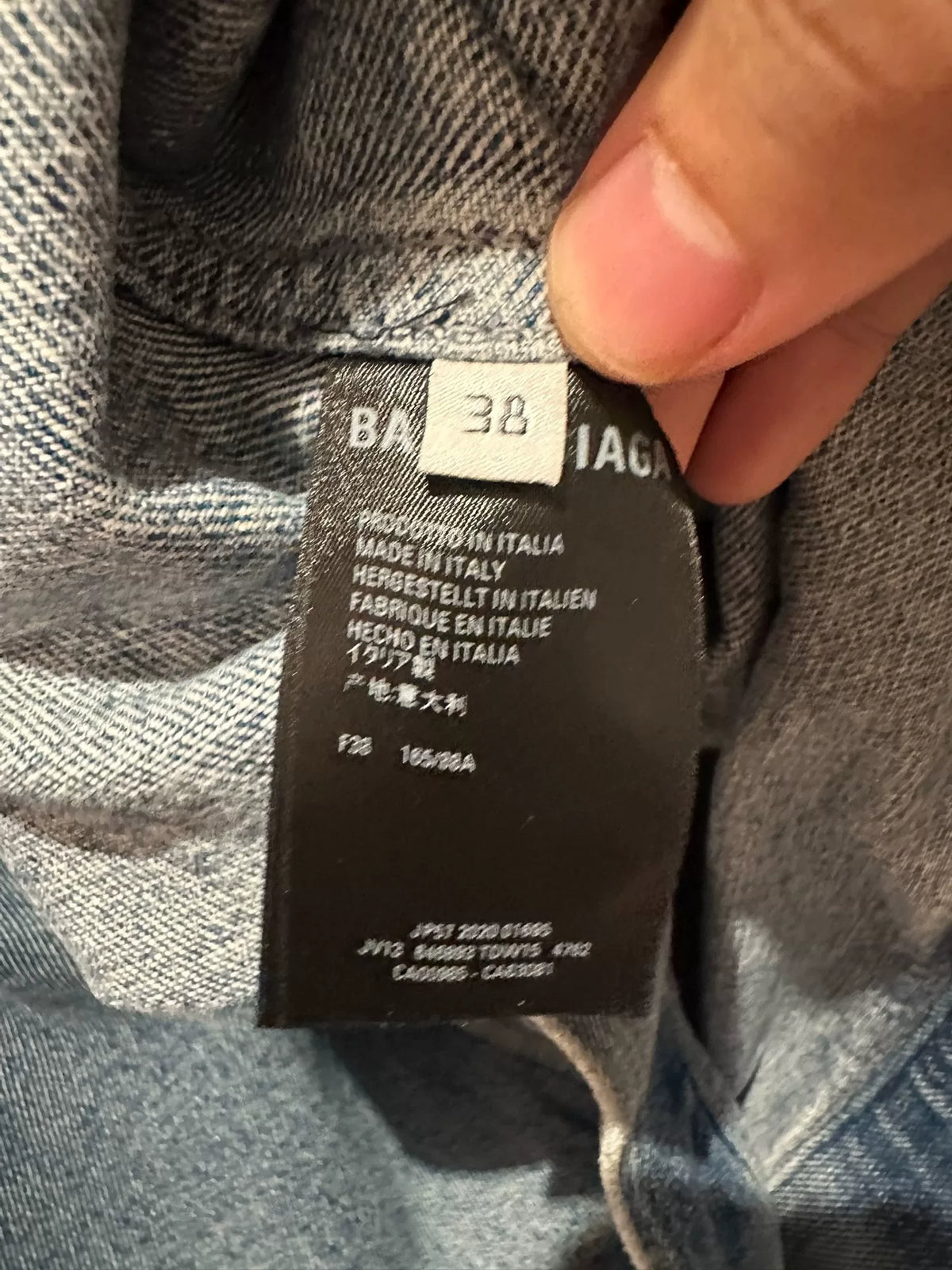 Balenciaga Solid Color V-Neck Denim Jacket