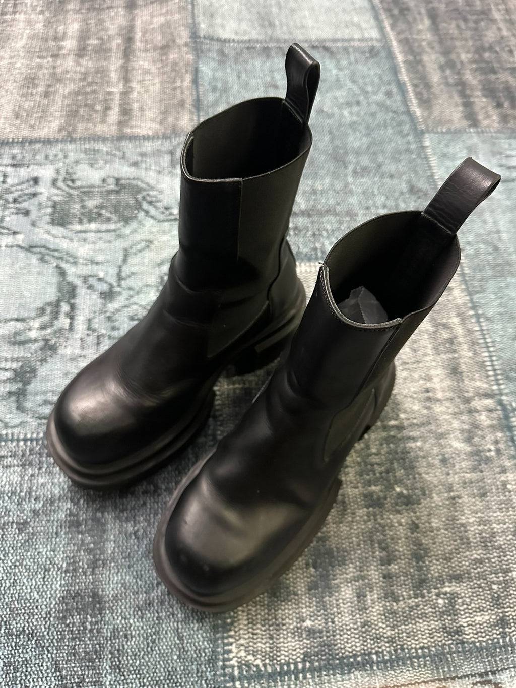 Rick Owens Bogun Classic Thick-Heel Chelsea Boots