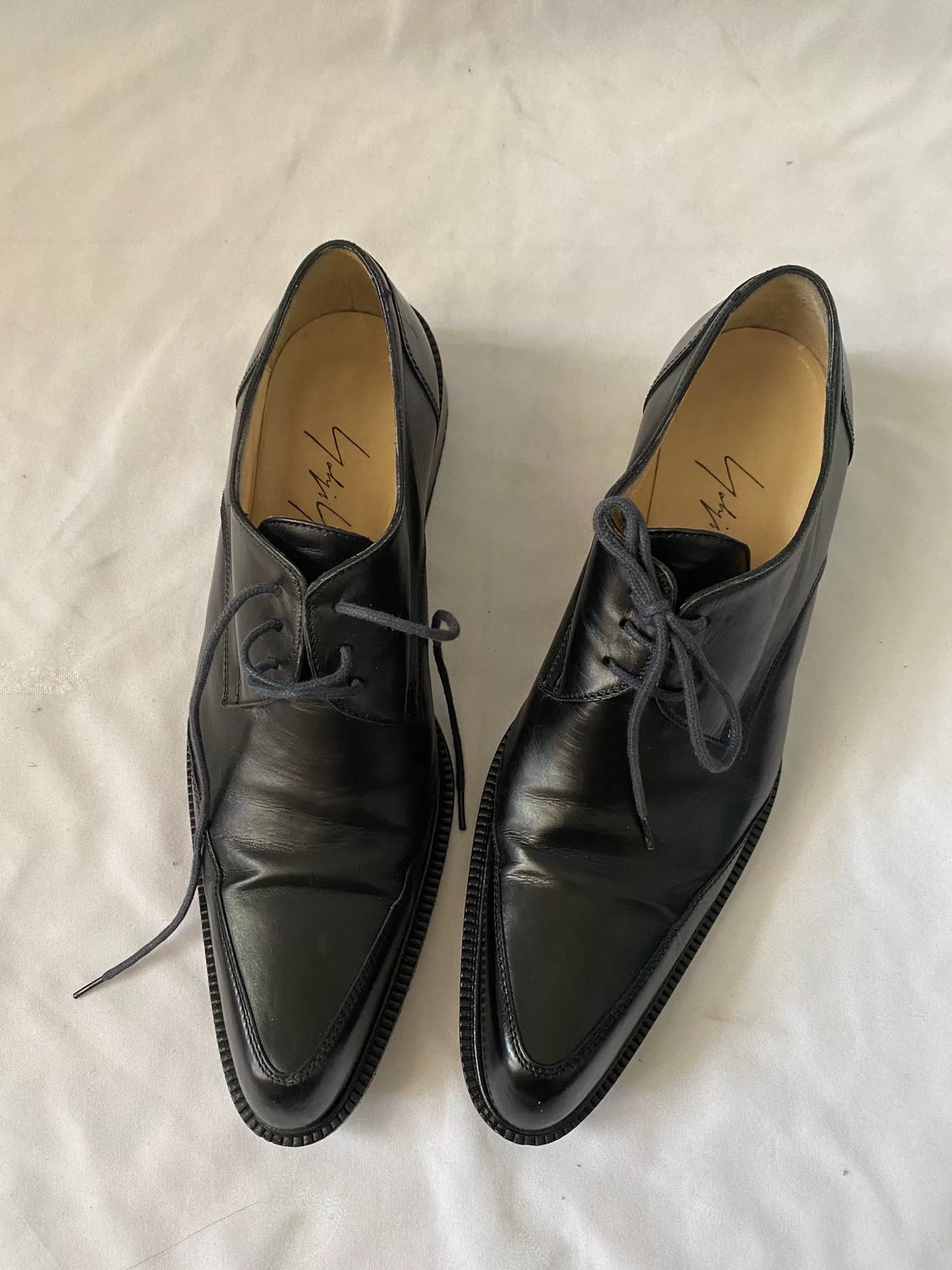 Yohji Yamamoto upturned pointed-toe leather shoes