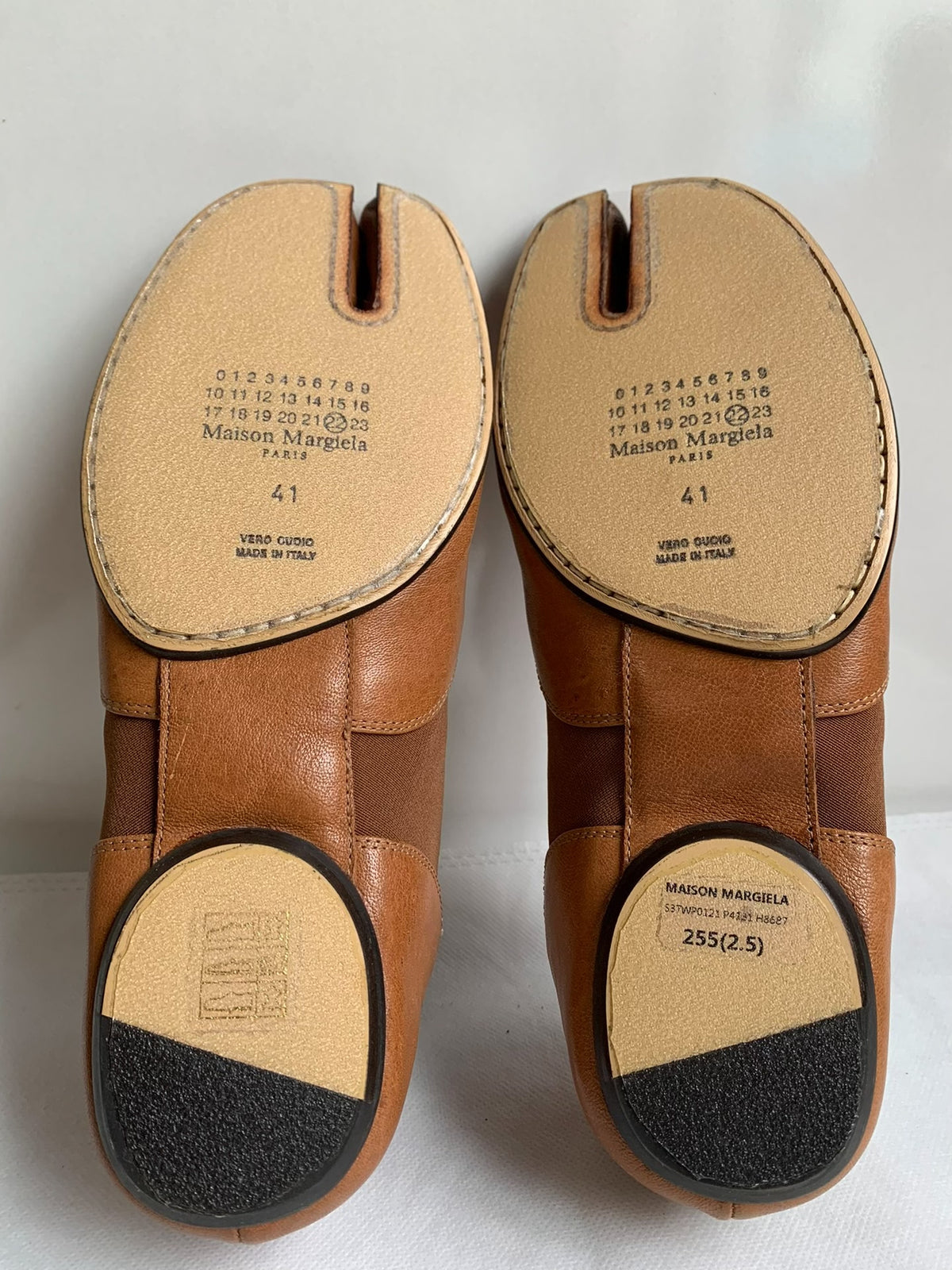 MM6 Maison Margiela Brown Tabi Leather Loafers