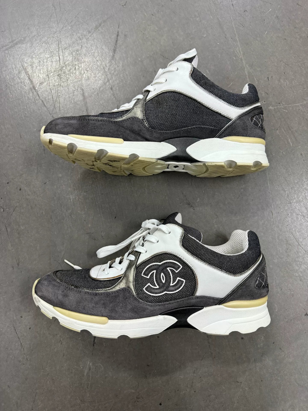Chanel CC logo Black Sneakers
