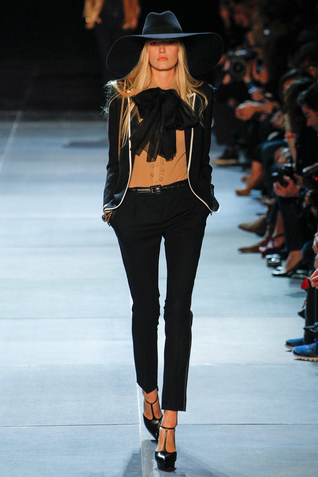 Saint Laurent Slp13fw Silk Peter Pan Collar Accordion Shirt